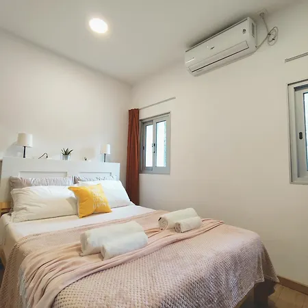Bed & Breakfast Get Cozy *