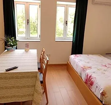 Get Cozy Bed & Breakfast 3*